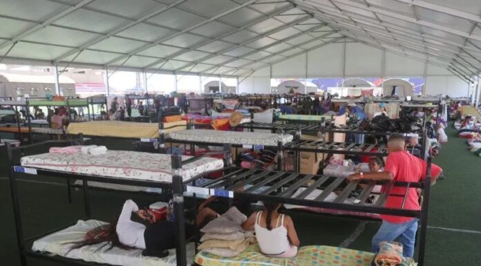 Llaman a garantizar servicios básicos en refugios para evitar riesgo sanitario tras doble terremoto
